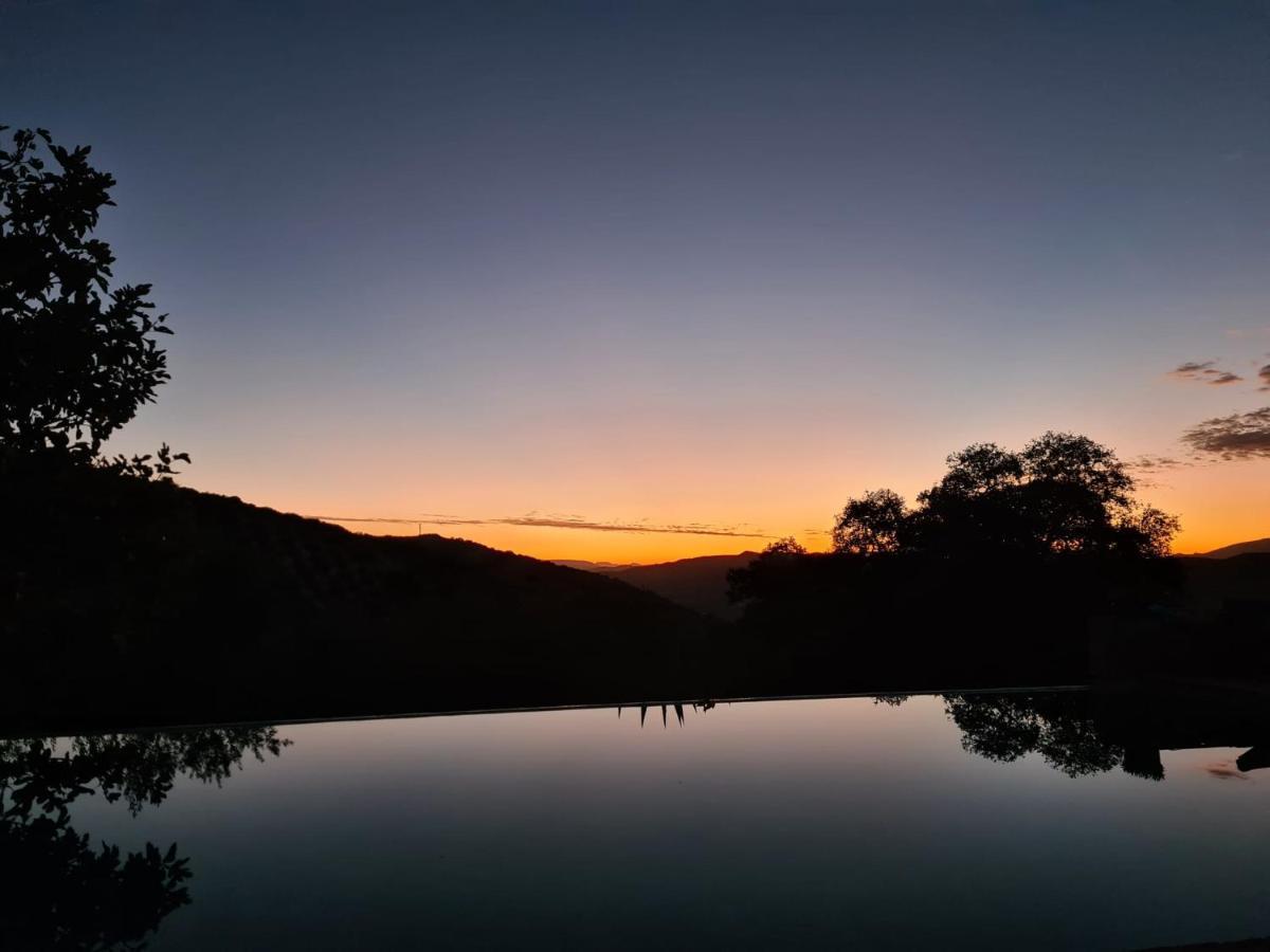 Cortijo La Haza Bed & Breakfast Iznajar Exterior photo