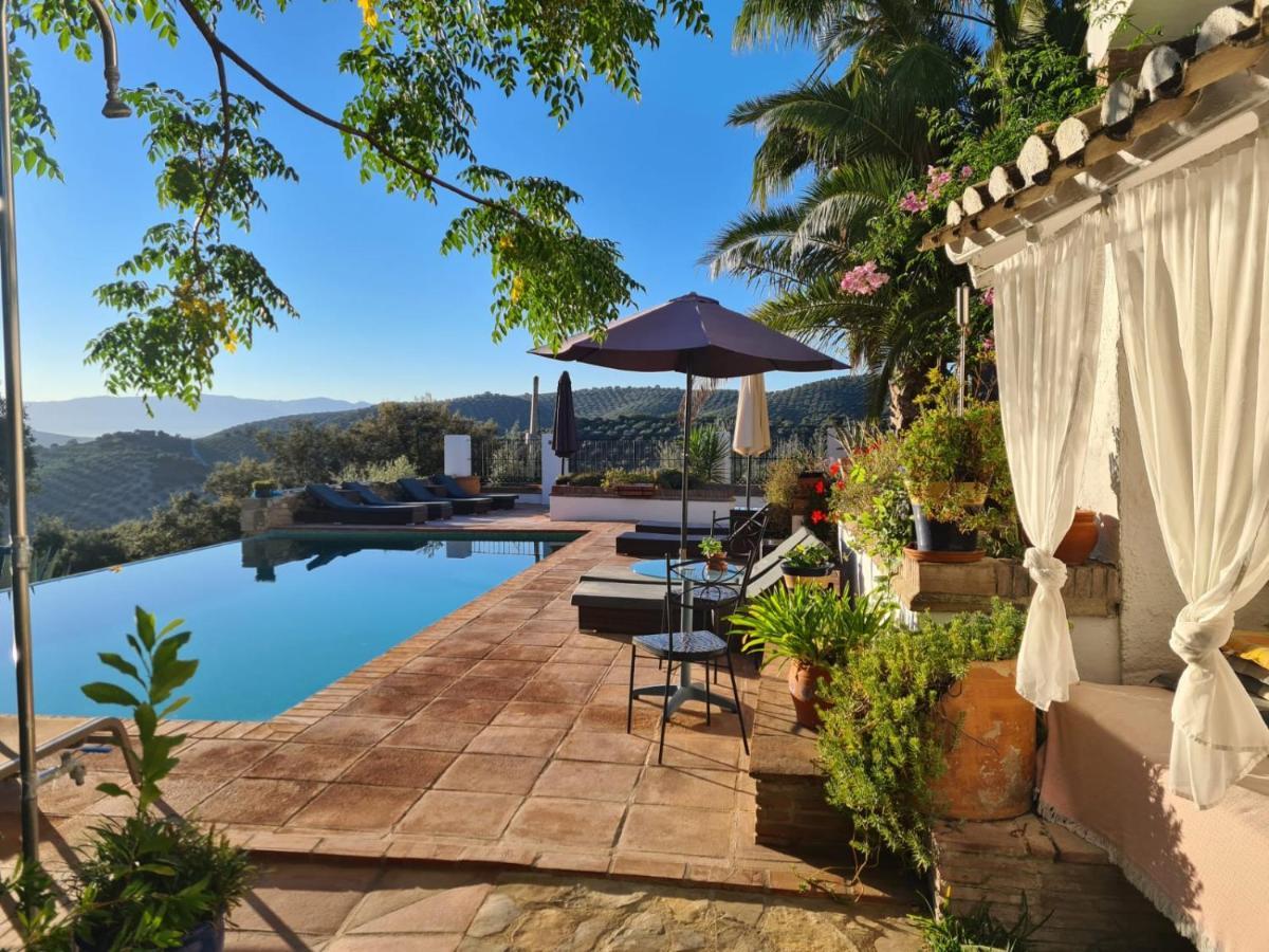 Cortijo La Haza Bed & Breakfast Iznajar Exterior photo