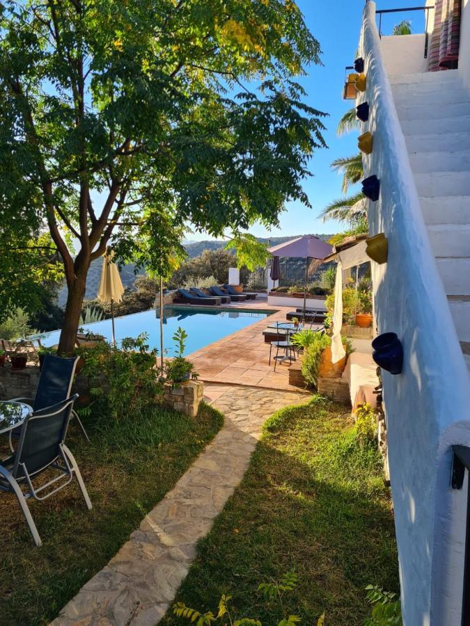 Cortijo La Haza Bed & Breakfast Iznajar Exterior photo