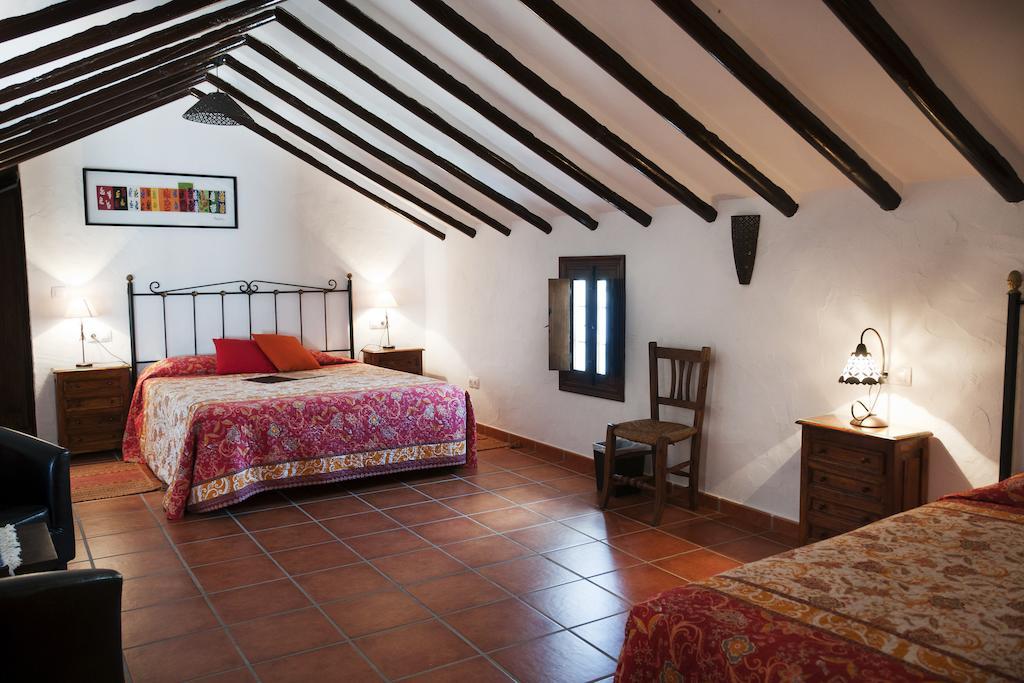 Cortijo La Haza Bed & Breakfast Iznajar Room photo