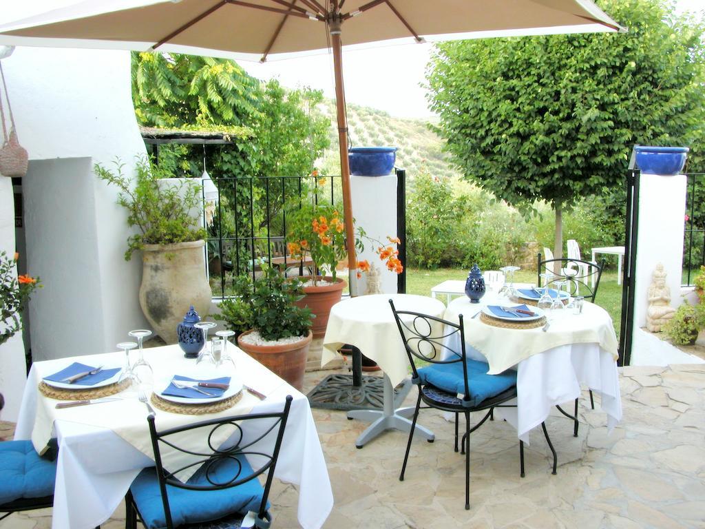 Cortijo La Haza Bed & Breakfast Iznajar Exterior photo