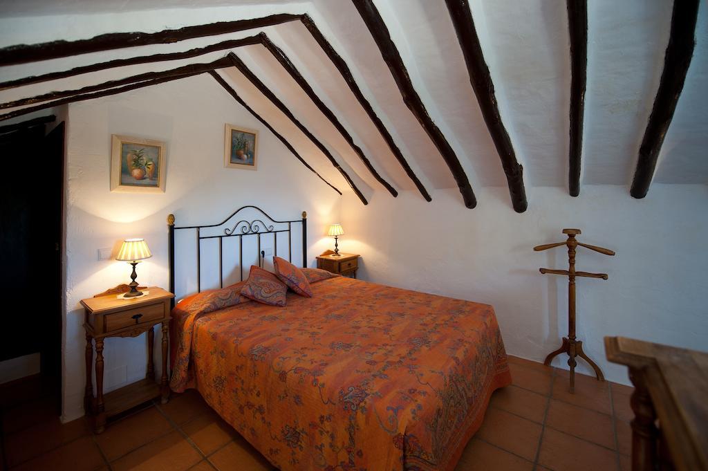 Cortijo La Haza Bed & Breakfast Iznajar Room photo